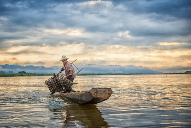 luxury hotels near Bangkok river