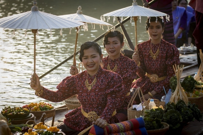 book Thai cooking class in Bangkok